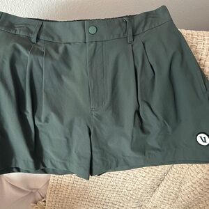 Women’s Vuori Solar Shorts